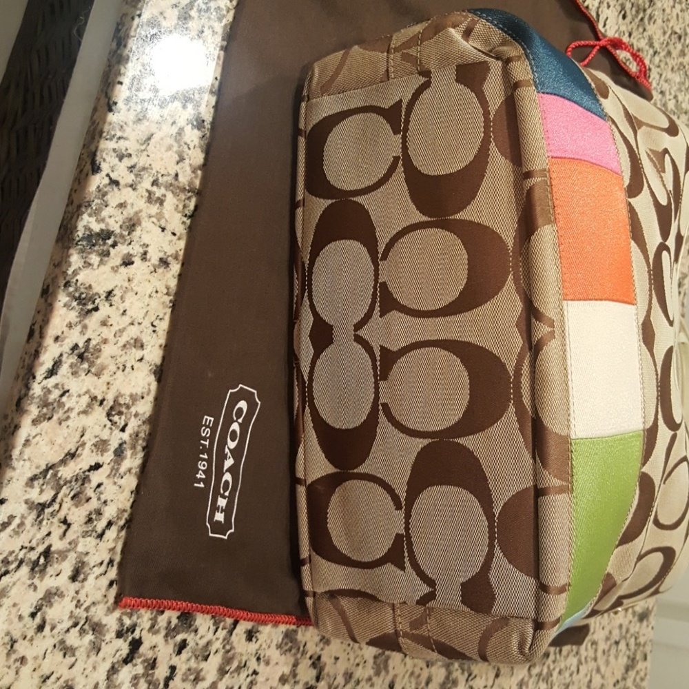 Authentic Coach canvas tote women's purse - Picture 7 of 8